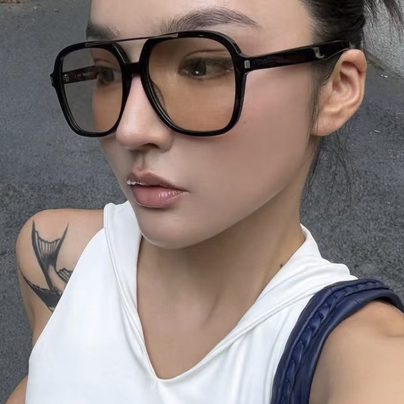 Neue Piloten-Sonnenbrille mit  – Designer Sunglasses Bewertung und Preis